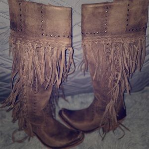6.5 liberty black fringe boots!